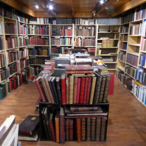 Avenue bookstore - rue Lecuyer