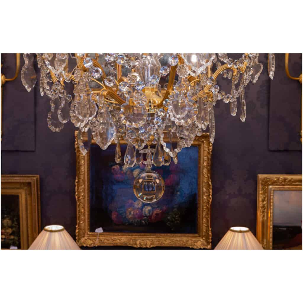 Baccarat signé – Grand lustre en bronze doré de style Louis XVI à décor de cristal vers 1880-1890 11