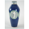 Vase en porcelaine de Sèvres 15