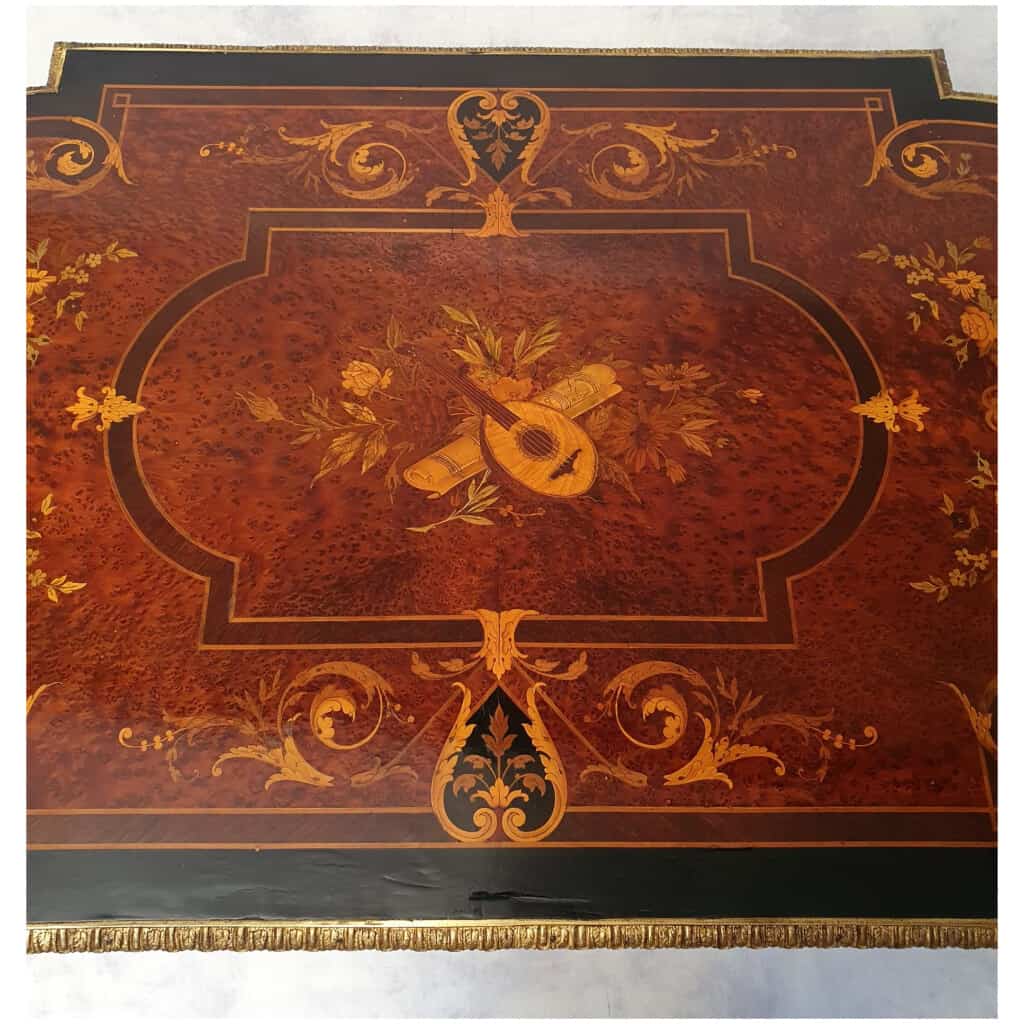 Table Violonnée Époque Napoléon III – Riche Marqueterie – Poirier Noirci – 19ème 9