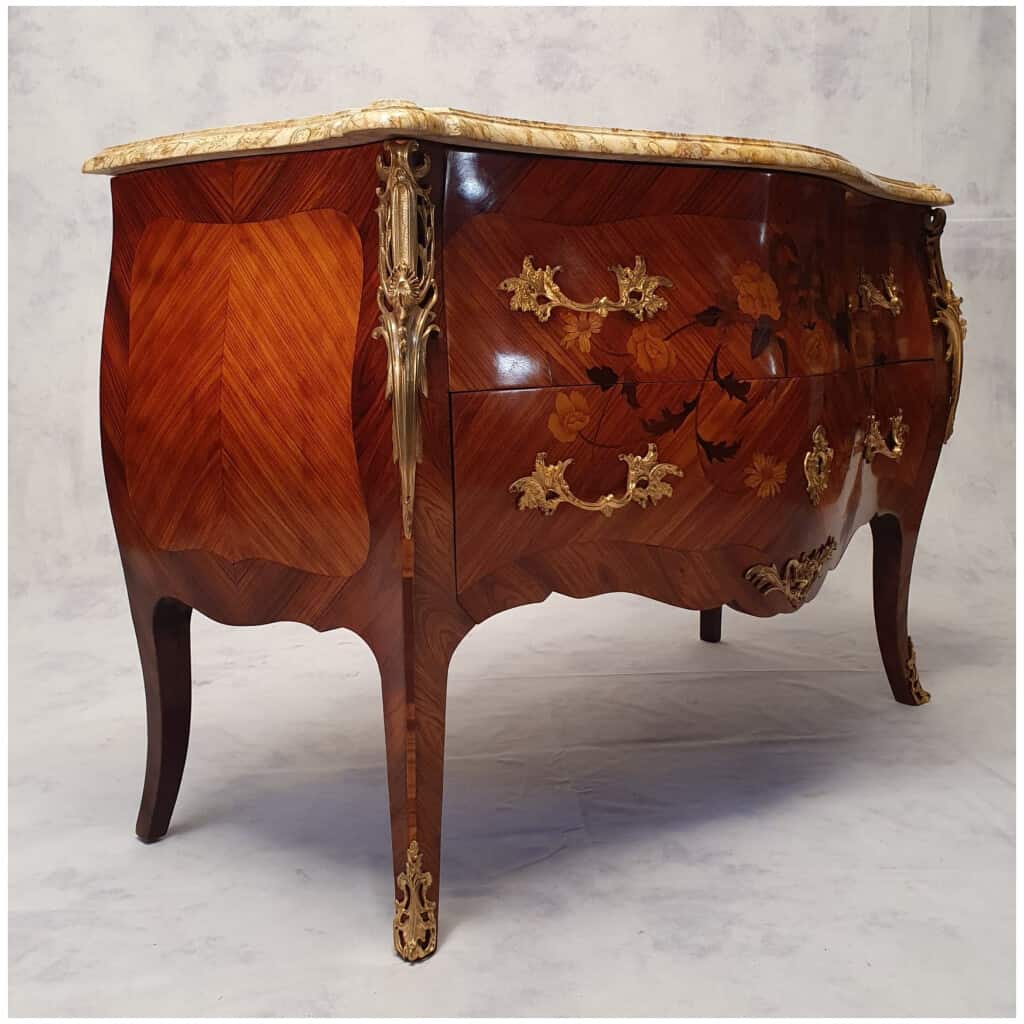 Commode Bombée De Style Louis XV – Marqueterie Florale – Bois De Rose & Palissandre – 19ème 6