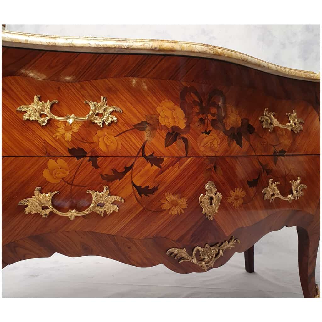 Commode Bombée De Style Louis XV – Marqueterie Florale – Bois De Rose & Palissandre – 19ème 10