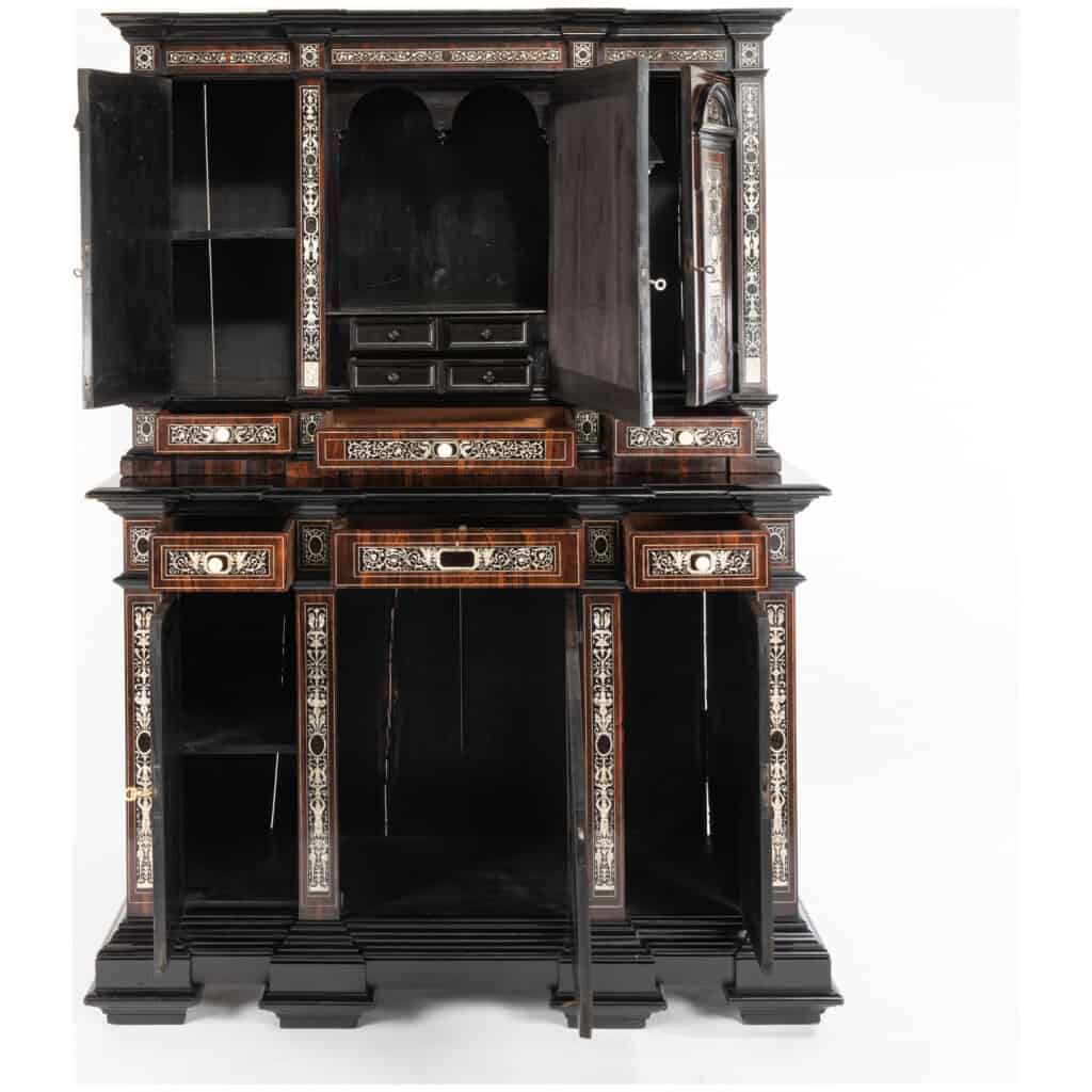 Buffet with two bodies in neo-Renaissance rosewood, XIXe 4