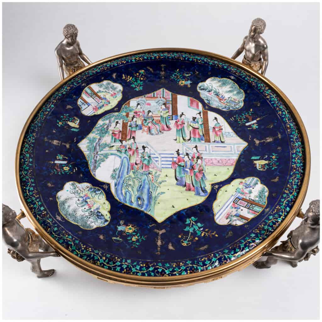 Dish in Canton polychrome enamel adorned with a gilt and silvered bronze mount, XIXe 6