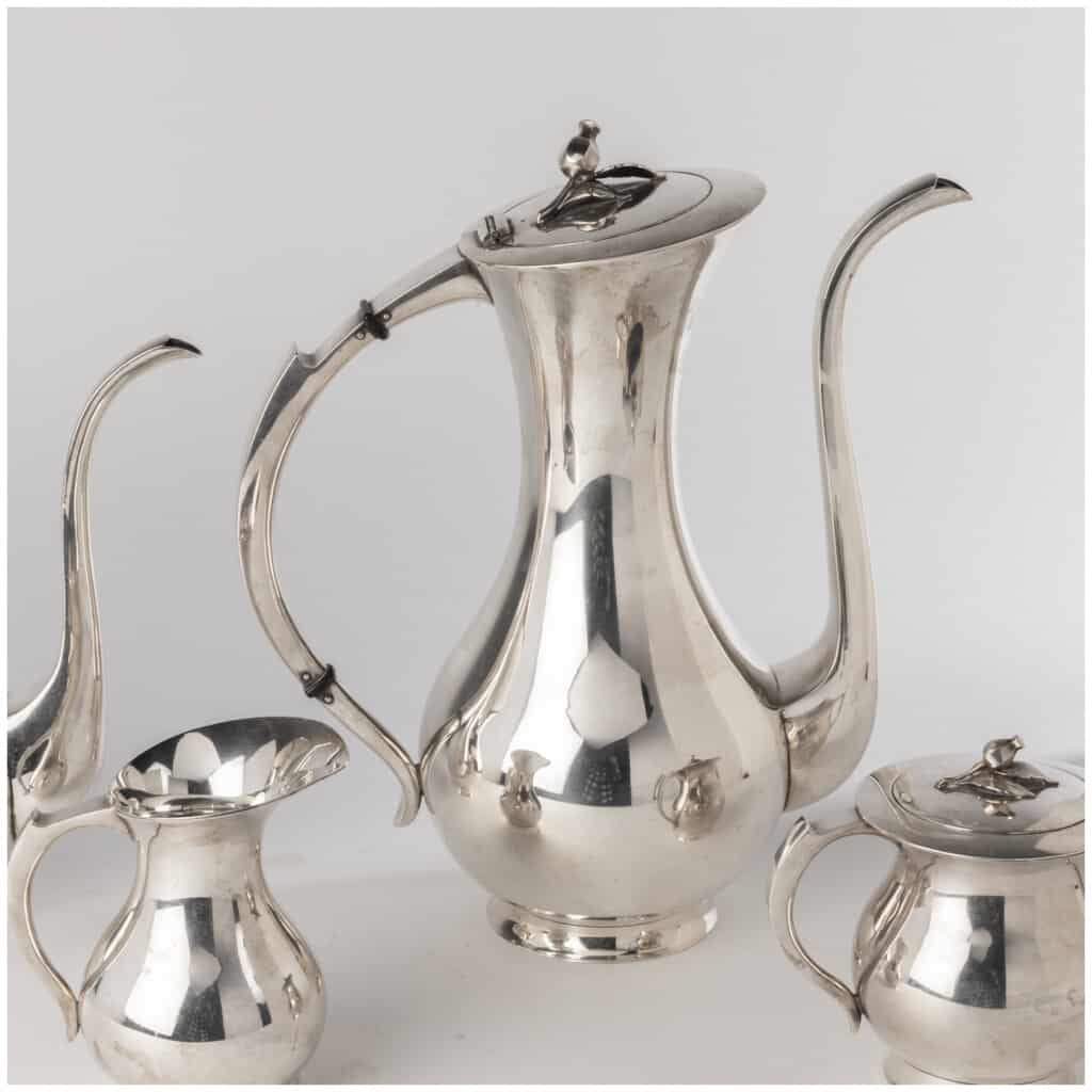 Tea and coffee service, Art Nouveau, in silver, 6th century XNUMX