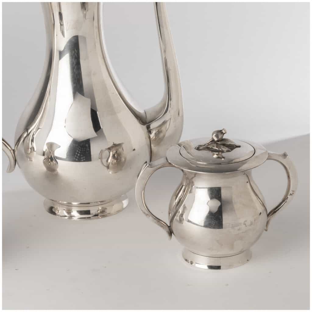 Tea and coffee service, Art Nouveau, in silver, 5th century XNUMX