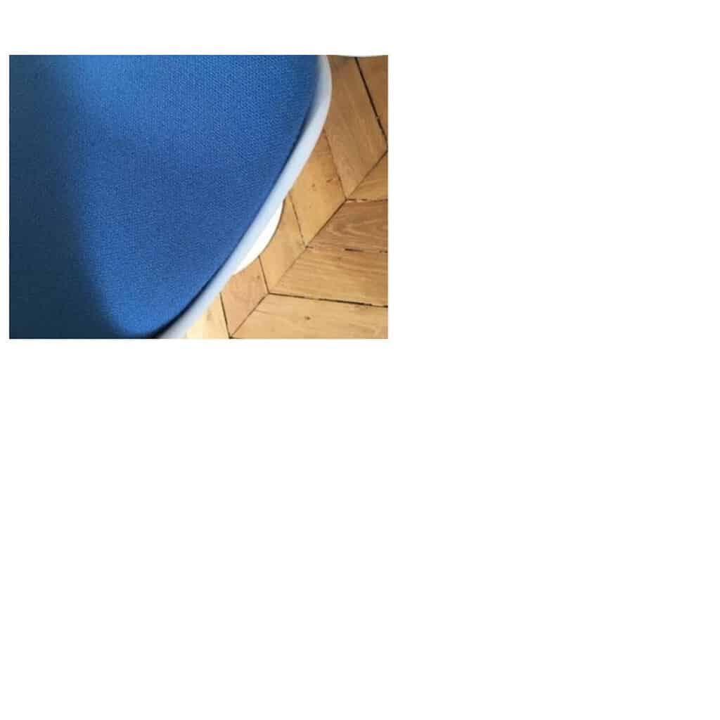 Eero Saarinen & Knoll, 4 Blue Swivel Tulip Chairs 5