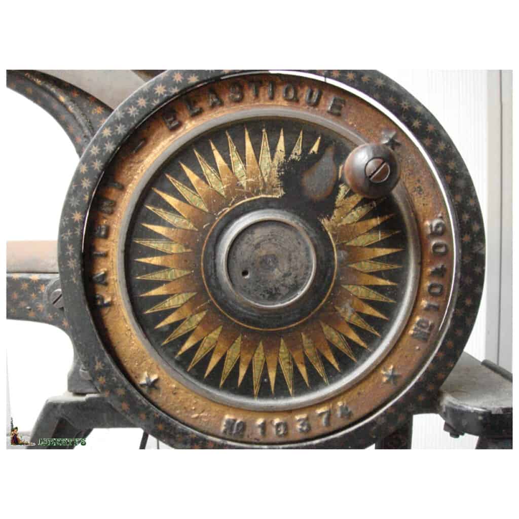 Machine à coudre pour le cuir Patent Elastic No 10405, 115 cm x 50 cm x haut. 84 cm (1837) 4
