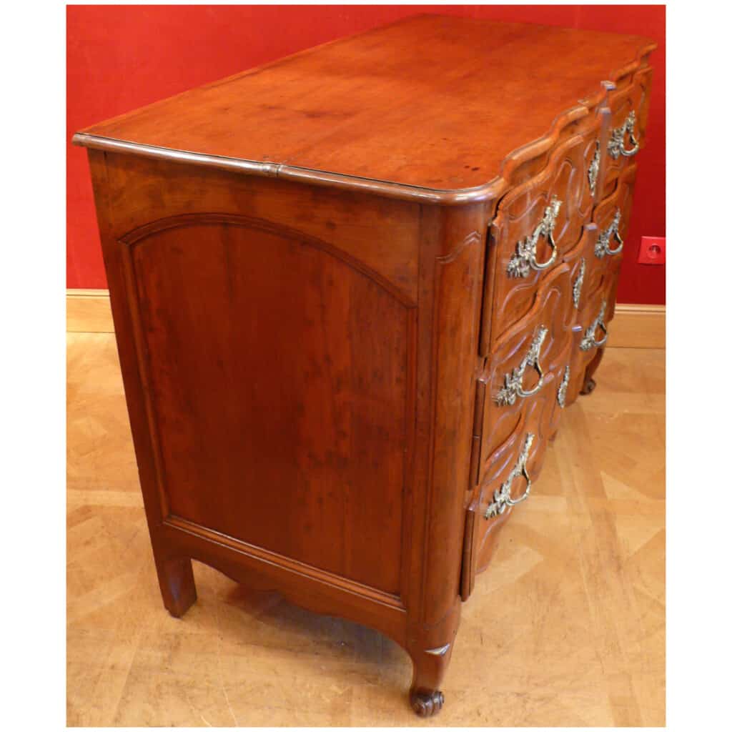 Commode Régionale Provençale Légèrement Arbalette Fin XVIIIème Siècle En Noyer 4