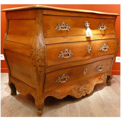 Commode De Port Du Sud Ouest d’époque Louis XV En Noyer