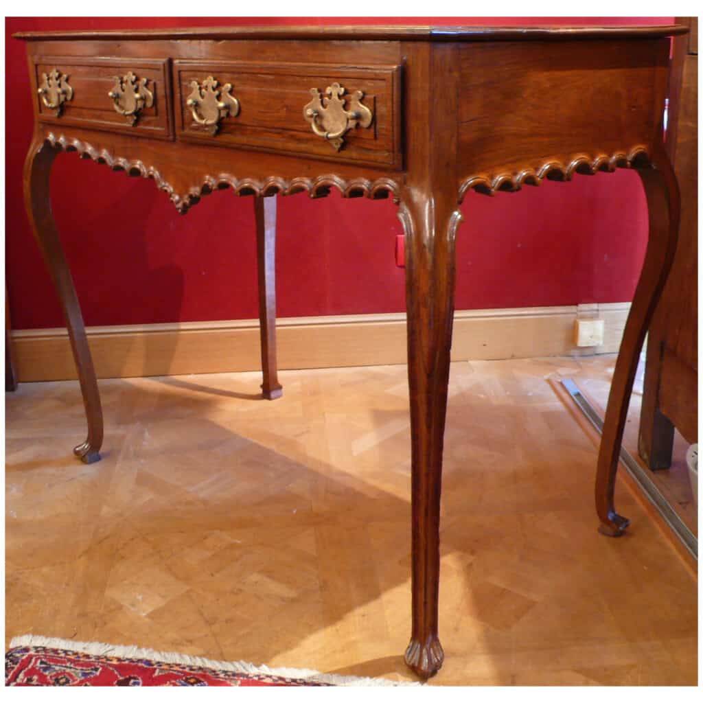 PORTUGAL XVIIIème SIECLE TABLE CONSOLE EN PALISSANDRE MOULUREE OUVRANT PAR DEUX TIROIRS 3