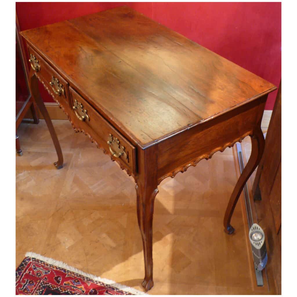 PORTUGAL XVIIIème SIECLE TABLE CONSOLE EN PALISSANDRE MOULUREE OUVRANT PAR DEUX TIROIRS 5