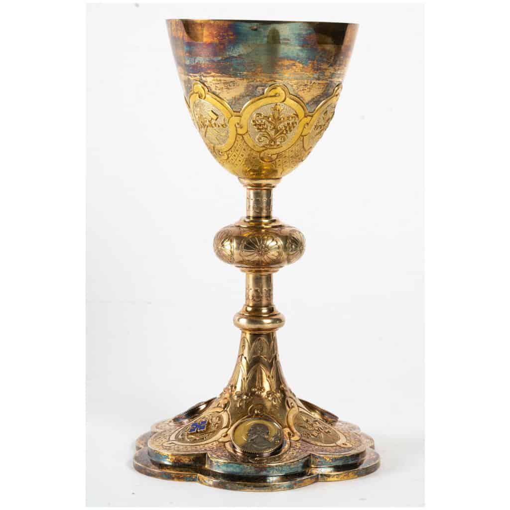 Chalice and its paten. 10