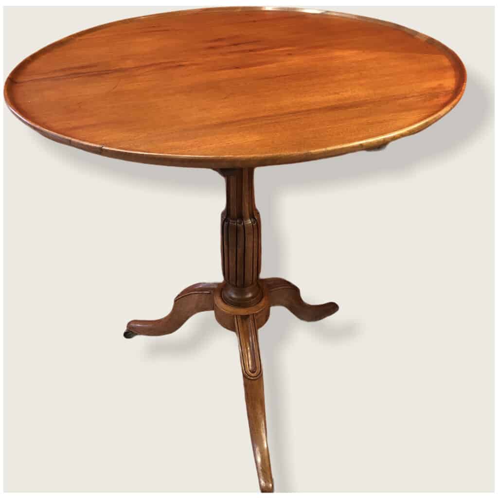 Mahogany pedestal table from the Louis period XVI 7