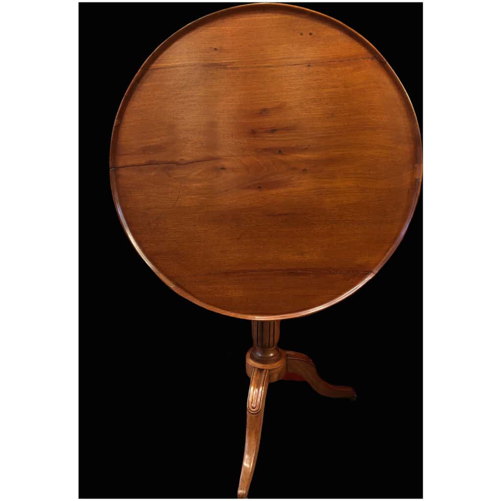 Mahogany pedestal table from the Louis period XVI 4