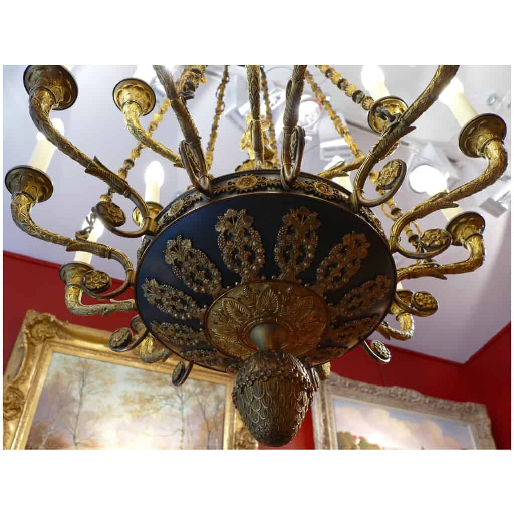 Important 18-light Empire chandelier in chiseled and gilded bronze 12