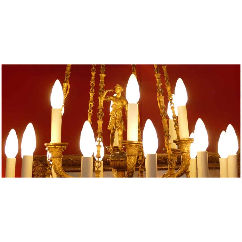 Important lustre Empire 18 lumières en bronze ciselé et doré 8