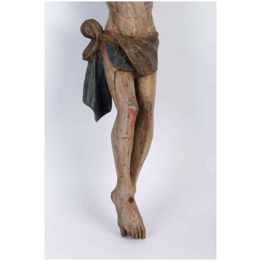 Christ in polychrome wood. 9
