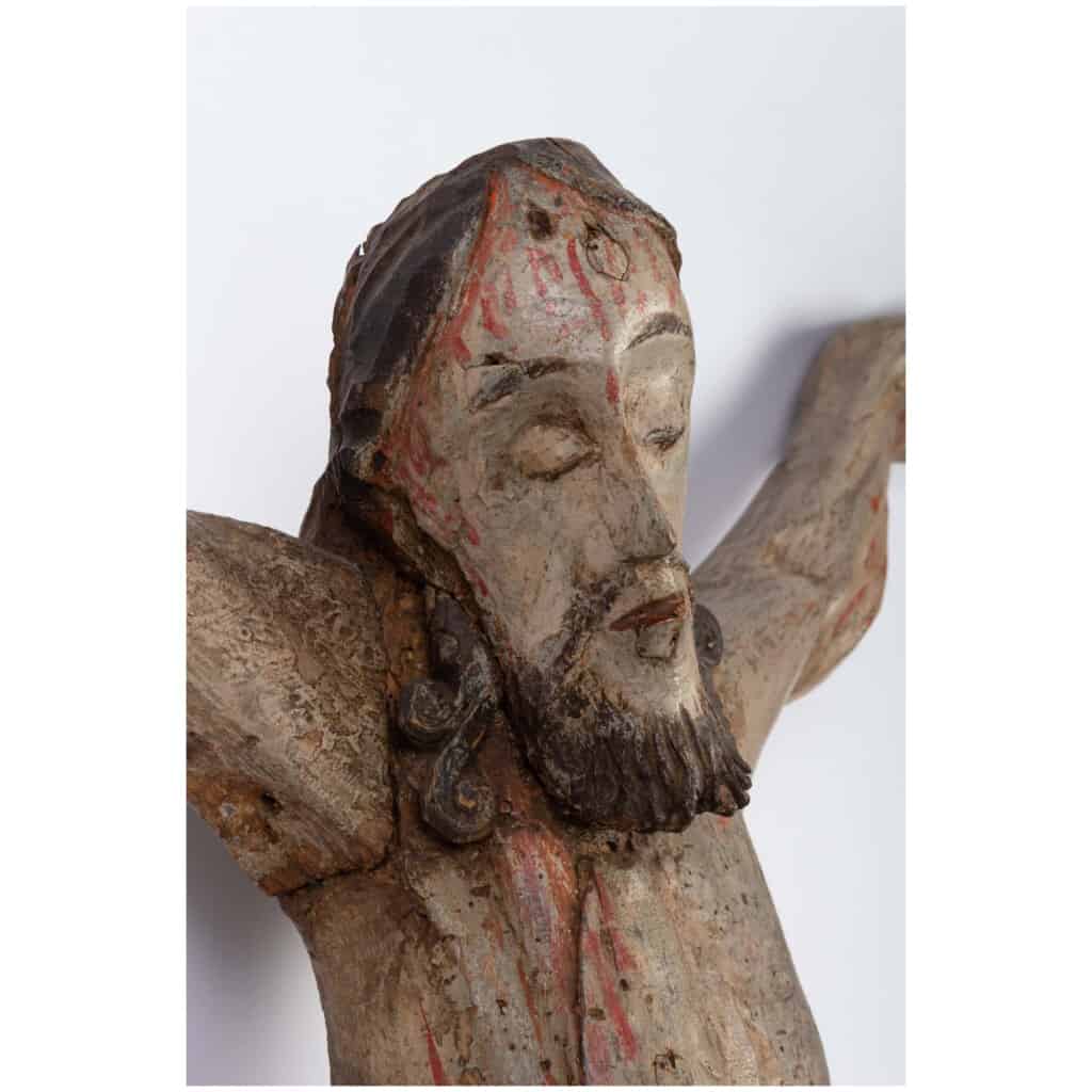 Christ en bois polychrome. 4