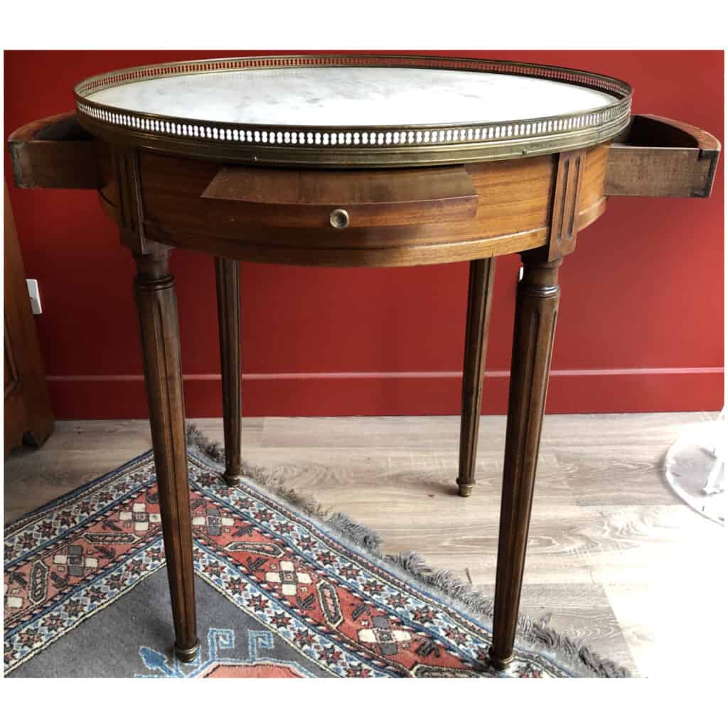 Hot water bottle table in mahogany late 18th / early 19th 9