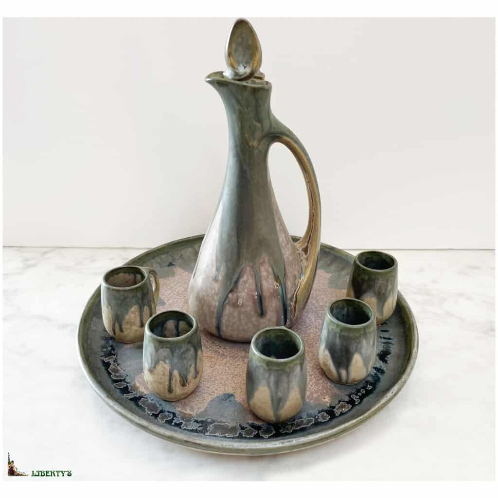 Stoneware liqueur service, tray + pitcher + 5 cups, signed Denbac, high. pitcher 21 cm (Deb. XXth) 3