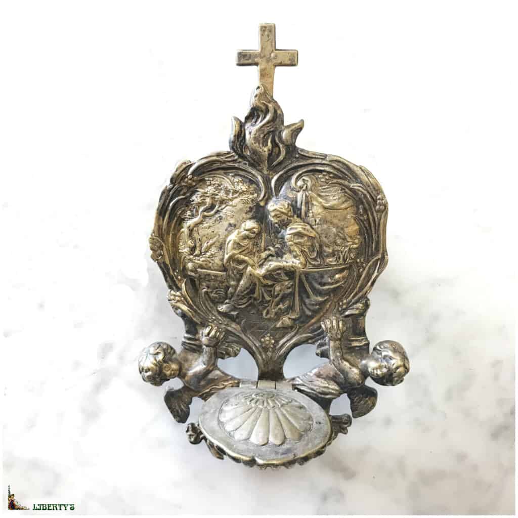 Silvered bronze stoup decorated with shells and cherubs, top. 18cm (End XVIIIe) 3