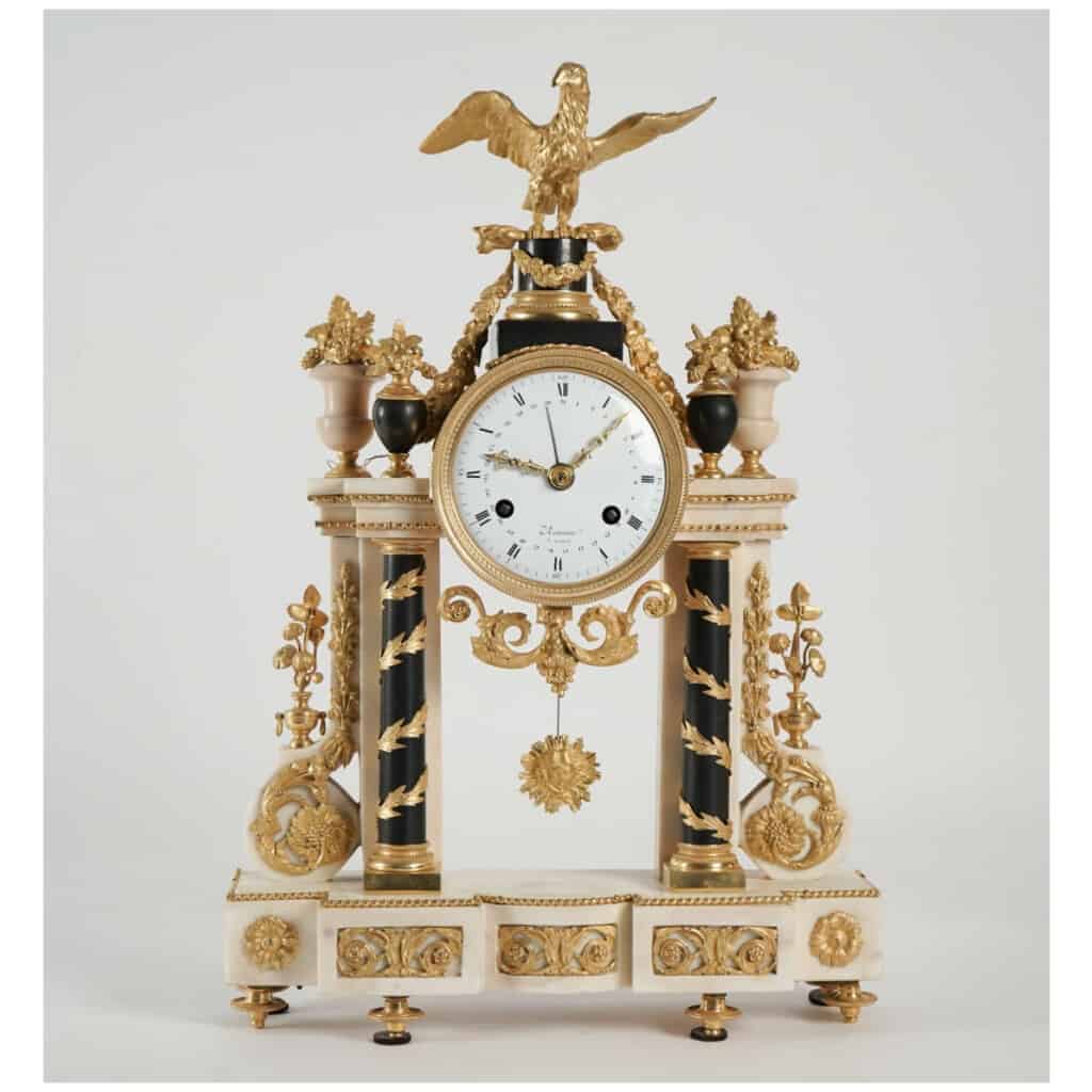Portico clock from the Louis period XVI (1774 – 1793). 3
