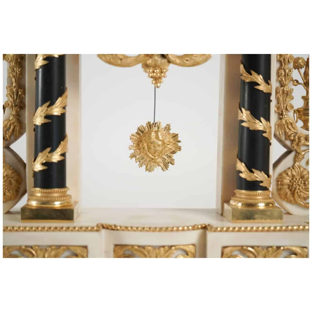 Pendule portique d’époque Louis XVI (1774 – 1793). 7