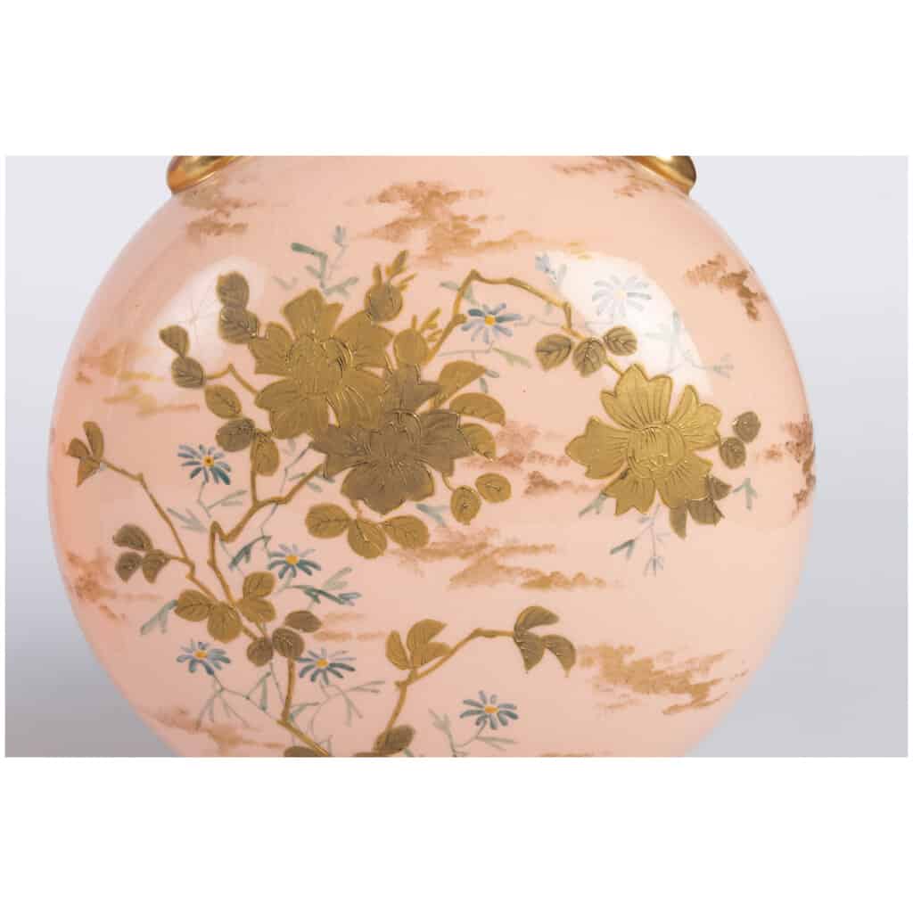 Paire de Vases roses forme gourde XIXème Minton 5