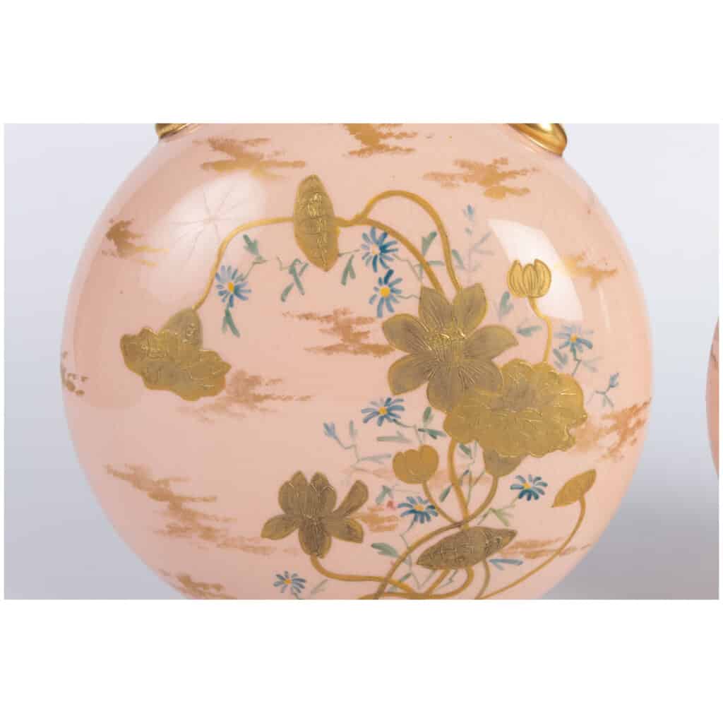 Paire de Vases roses forme gourde XIXème Minton 7