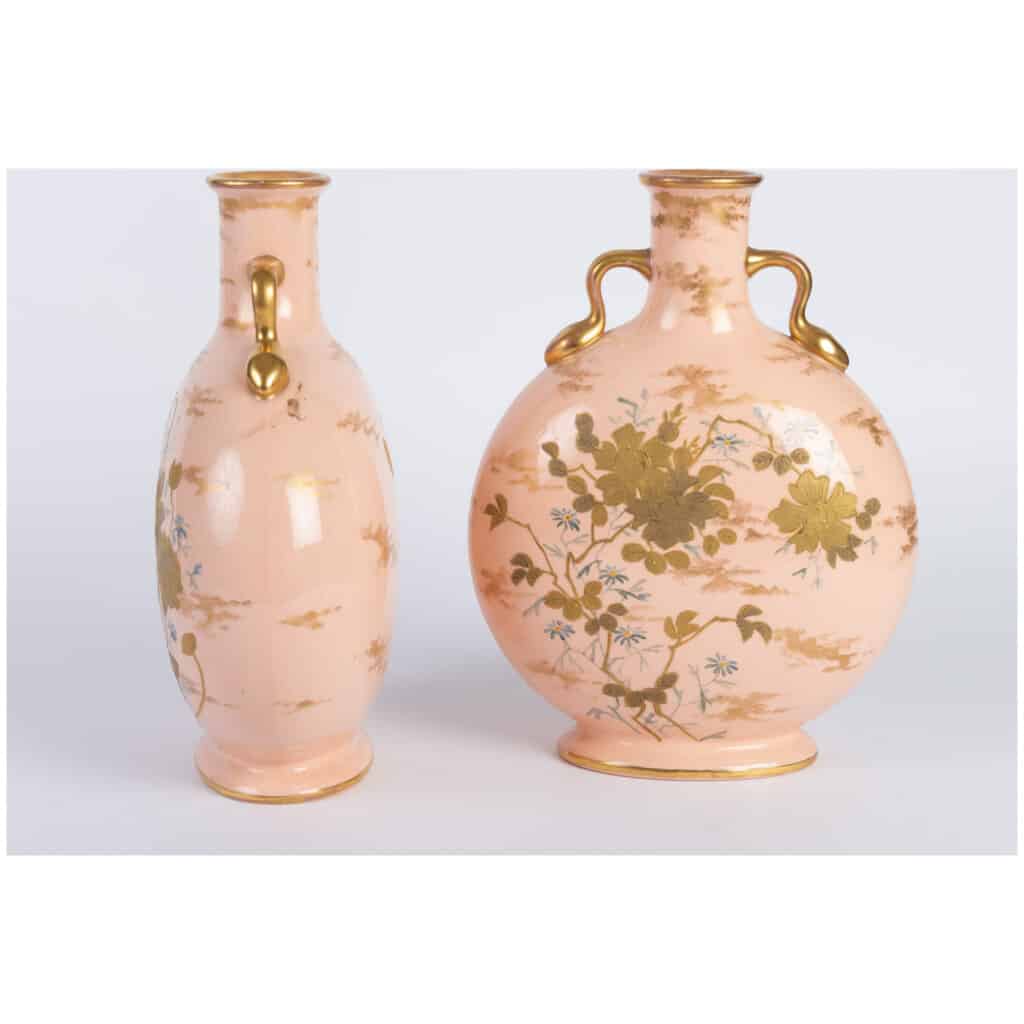 Paire de Vases roses forme gourde XIXème Minton 10
