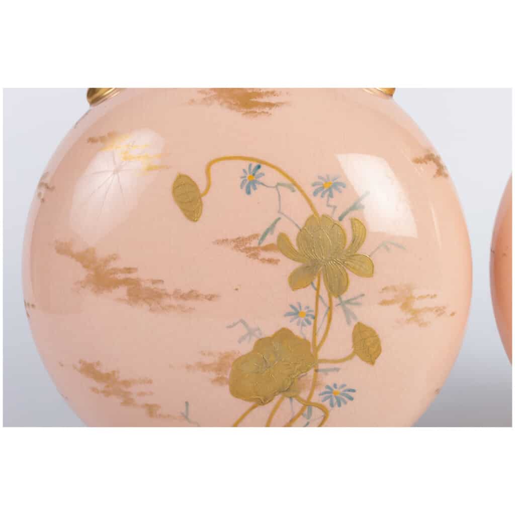 Paire de Vases roses forme gourde XIXème Minton 9