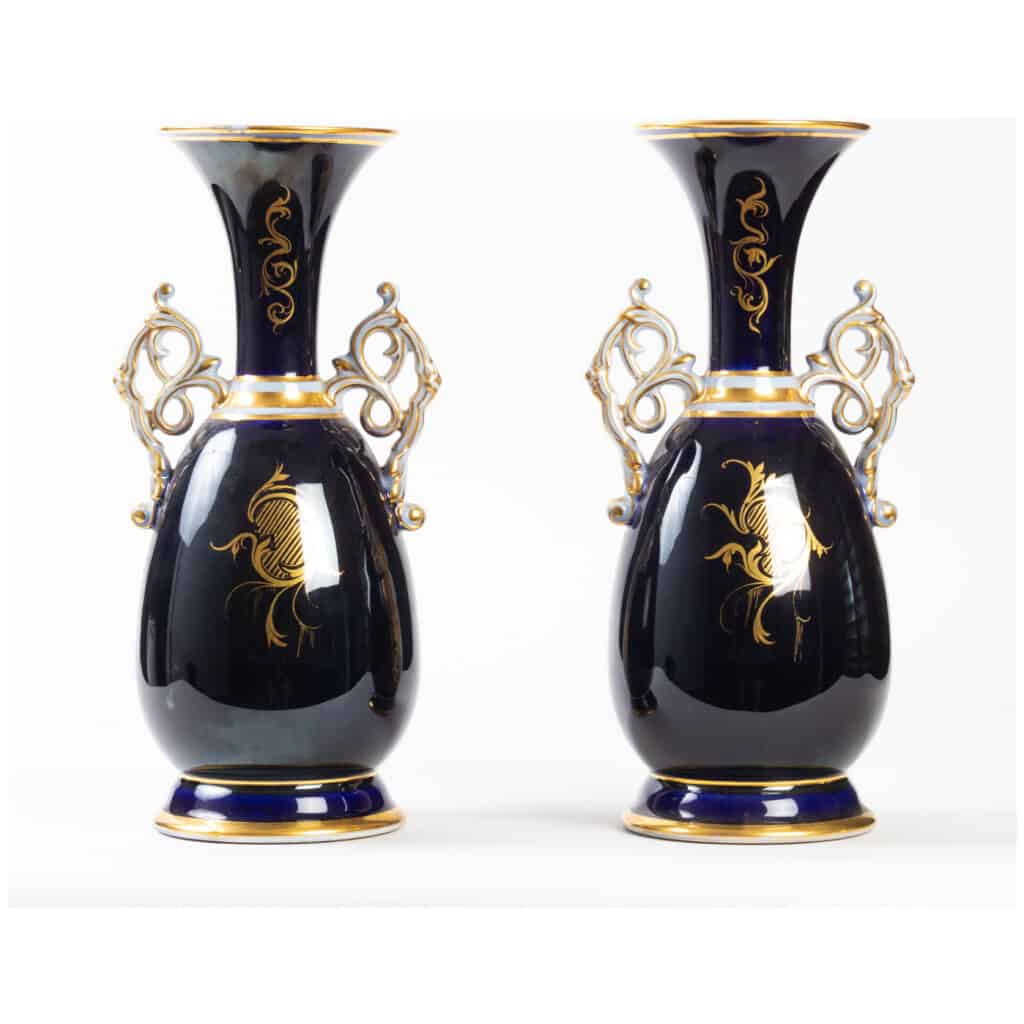 Paire de vases bleu de Sèvres Bayeux XIXème 4