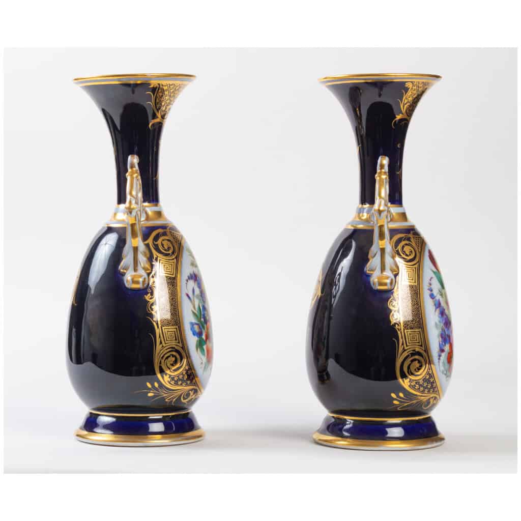 Pair of blue Sèvres Bayeux vases XIXth 6