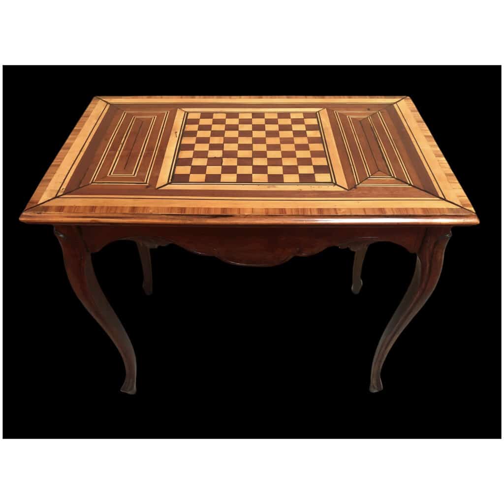 18th century Louis XV style game table in walnut Grenoblois work 11
