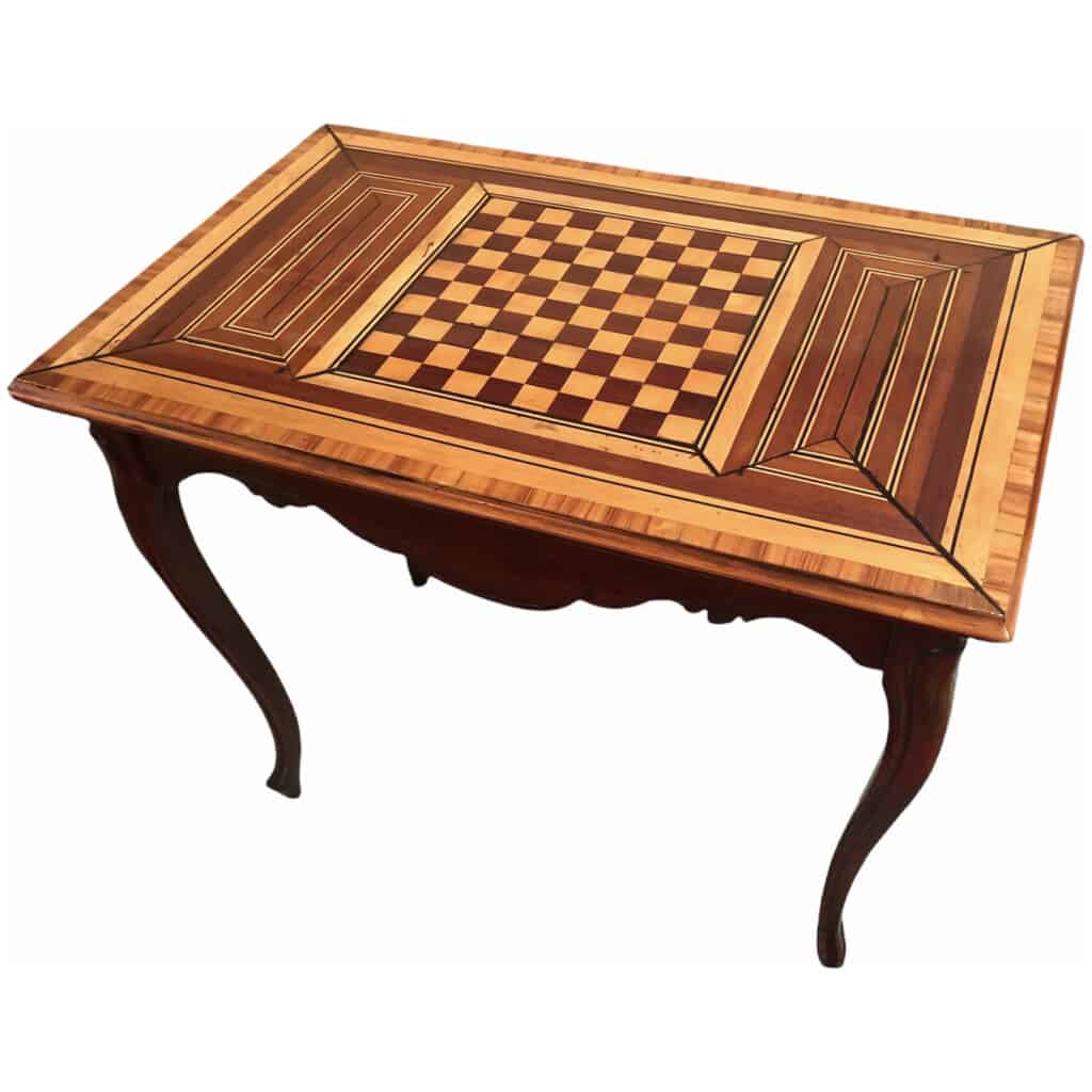 18th century Louis XV style game table in walnut Grenoblois work 10