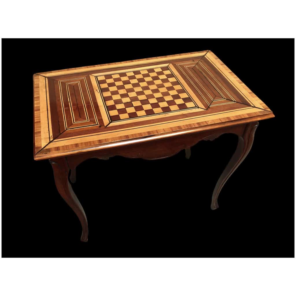 18th century Louis XV style game table in walnut Grenoblois work 8