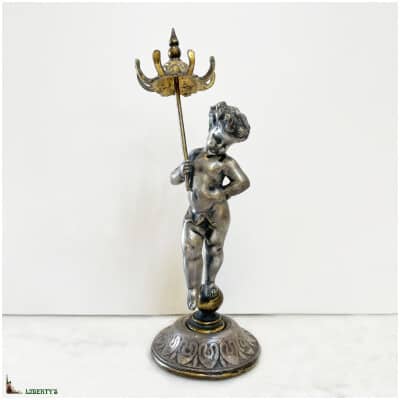 Subject silvered bronze cherub with watch holder umbrella, signed L.Kley, top. 16.5cm (End XIXe)