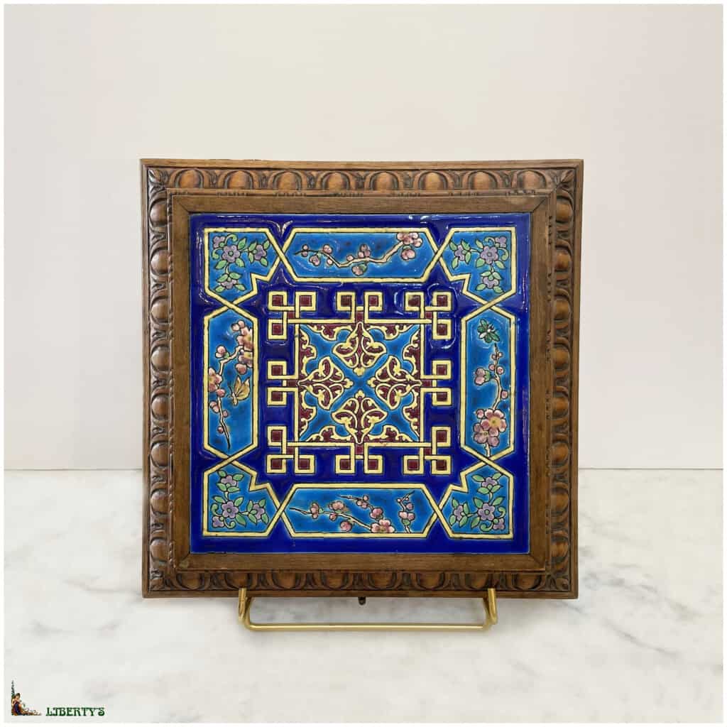 Trivet with Emaux de Longwy music box, 29 cm x 29 cm, (Fin XIXe) 3