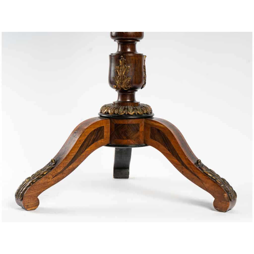 Tripod pedestal table with tilting top (Napoleon III) 9