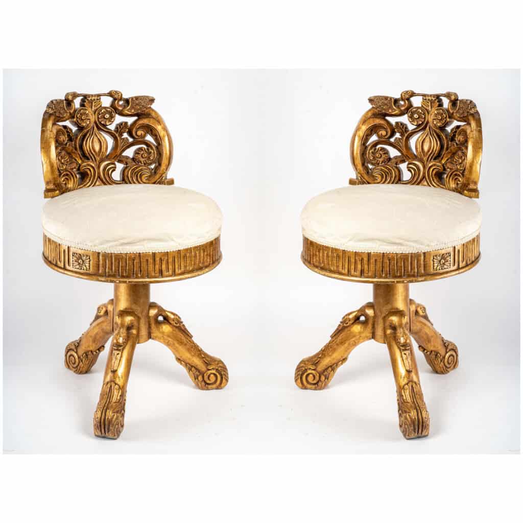 Pair of musician's chairs (early 3th century) XNUMX