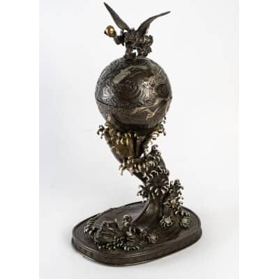 Important bronze of a tengu, a dragon and the great wave