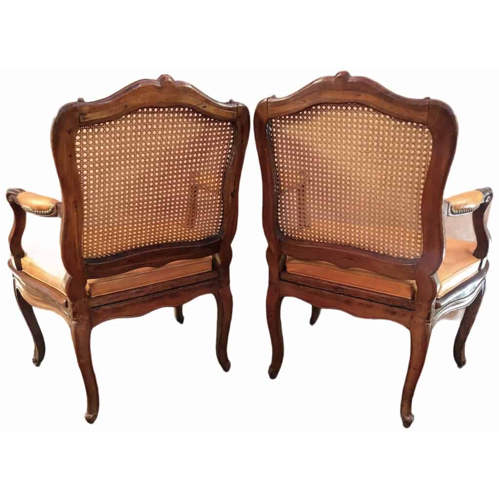 Paire de fauteuils d’époque Régence en bois naturel estampillés Jean Avisse 8