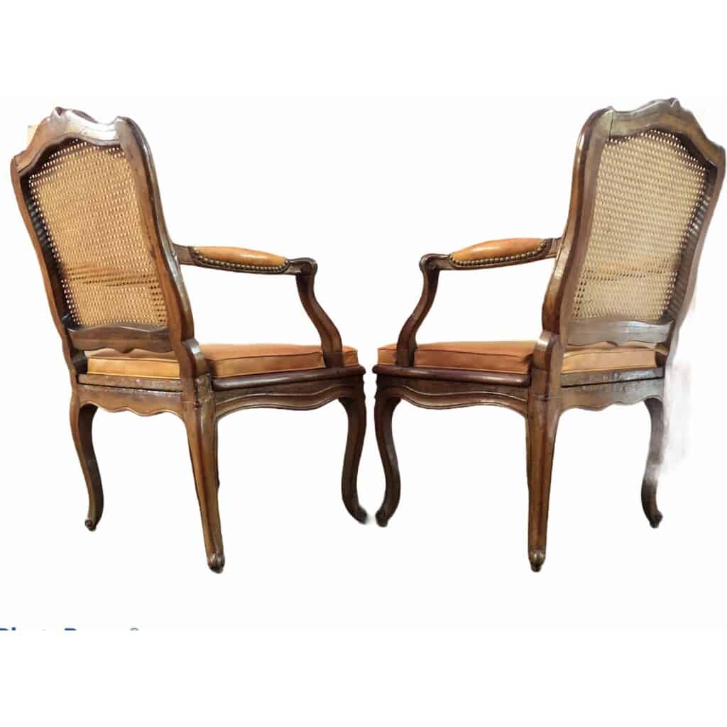 Paire de fauteuils d’époque Régence en bois naturel estampillés Jean Avisse 7