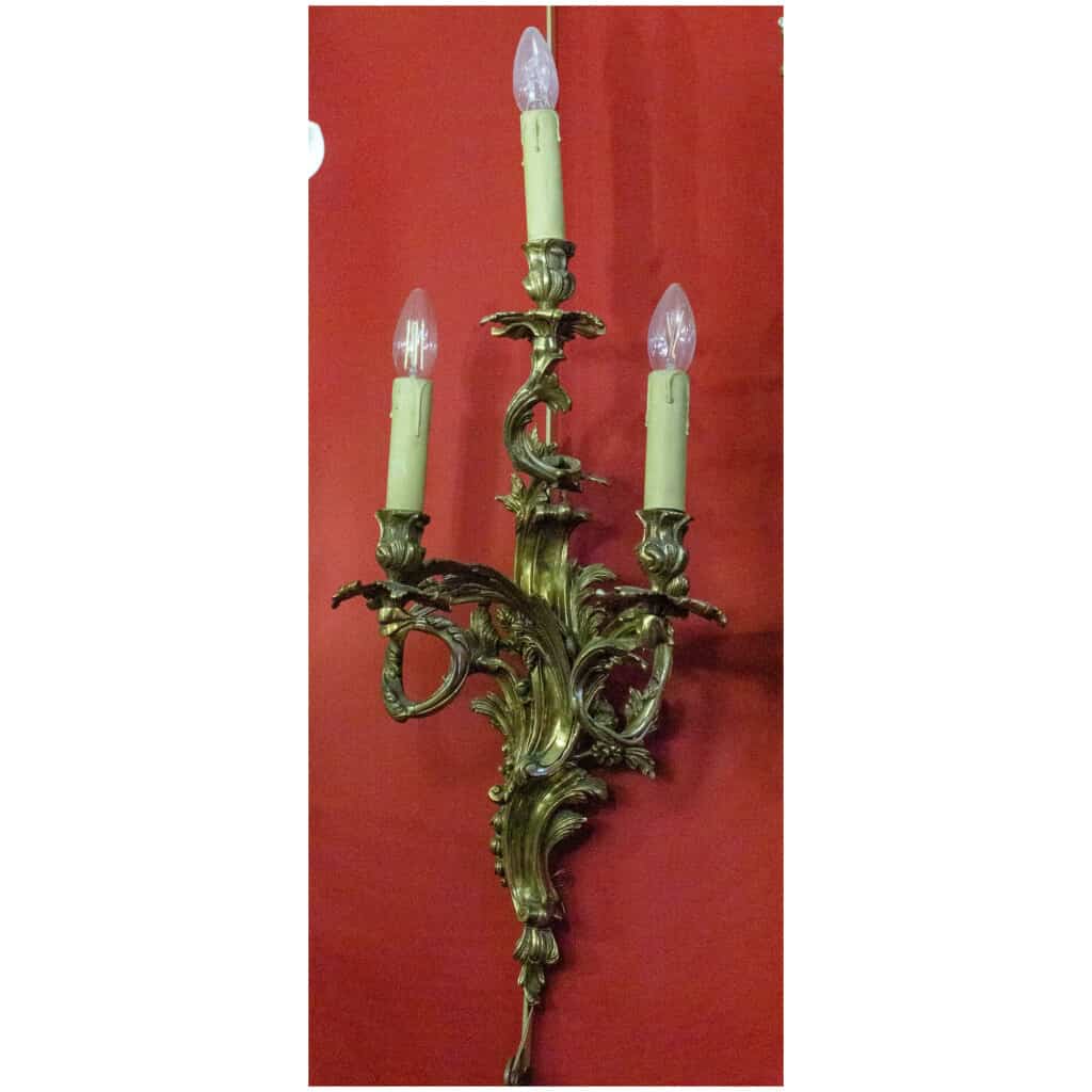 Pair of St Louis XV sconces ( XIXth century) gilded bronze 5