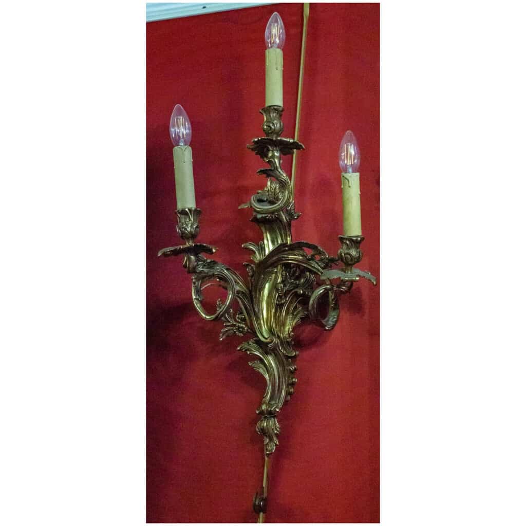 Pair of St Louis XV sconces ( XIXth century) gilded bronze 4