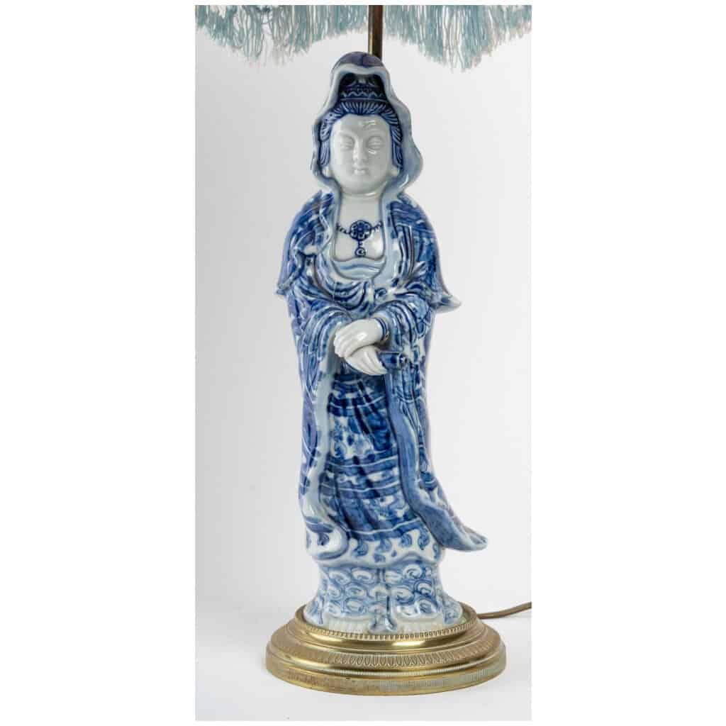 Chinese porcelain lamp. 4