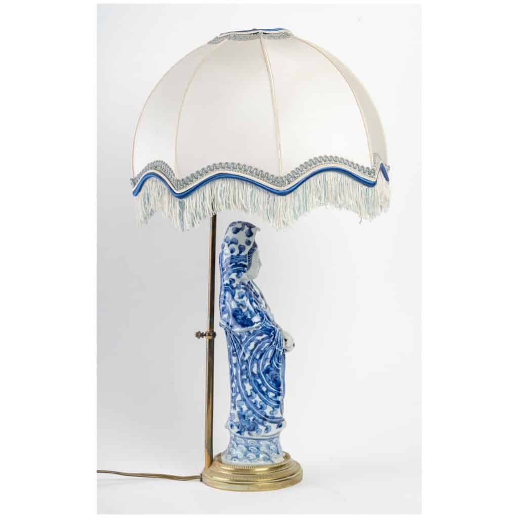 Lampe en porcelaine de Chine. 6