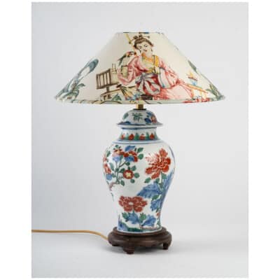 Porcelain lamp from china.
