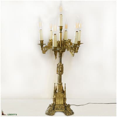 Grand chandelier en bronze doré à 7 lumières, haut. 72 cm, (Fin XIXe)